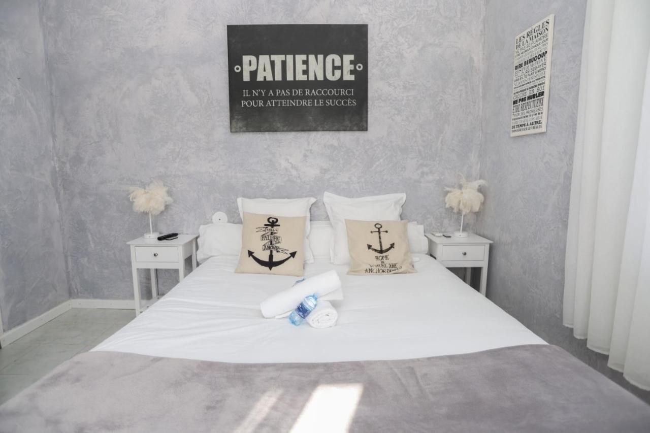 Hostellerie Le Panel Мандельё-ла-Напуль Экстерьер фото